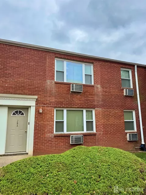 60 Fox Rd, Edison, NJ 08817