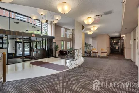 160 Overlook Ave #11C, Hackensack, NJ 07601 photo 25