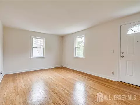 220 Stephenson Ave, Middlesex, NJ 08846 photo 5