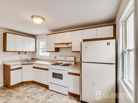 220 Stephenson Ave, Middlesex, NJ 08846 photo 7