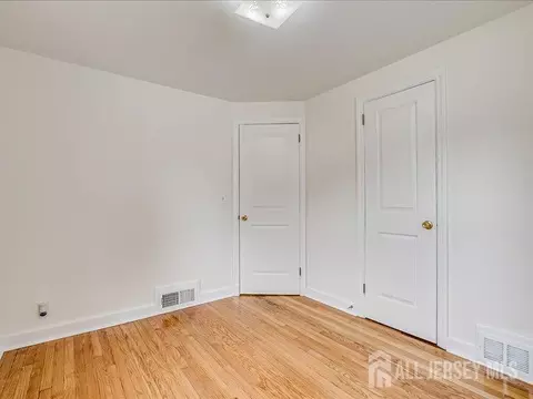 220 Stephenson Ave, Middlesex, NJ 08846 photo 12
