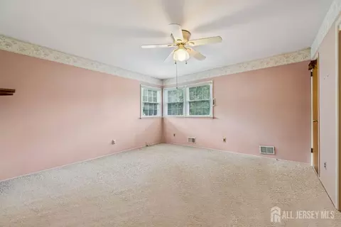 50 Glen Gary Rd, Middlesex, NJ 08846 photo 10