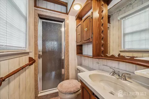 50 Glen Gary Rd, Middlesex, NJ 08846 photo 12