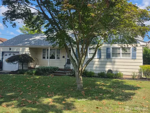 125 Redding Ave, South Plainfield, NJ 07080