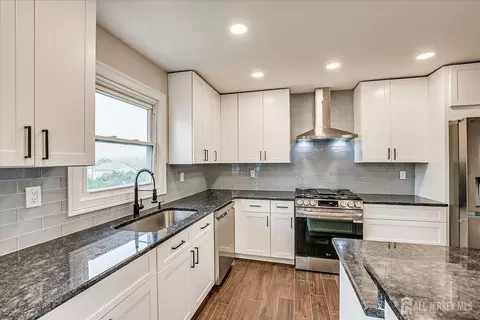 Kitchen - 3 Birch Rd, Edison, NJ 08817 photo 2 of 6