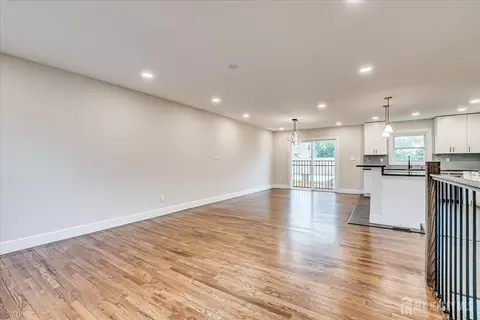 Living - 3 Birch Rd, Edison, NJ 08817 photo 2 of 8