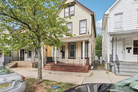 133 Suydam St, New Brunswick, NJ 08901