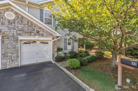 41 Capica Ct, South Amboy, NJ 08879