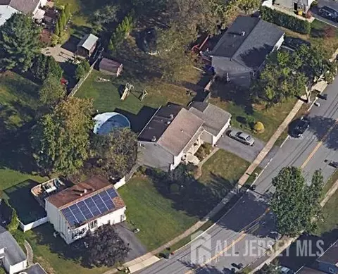 57 Clover Hill Dr, Flanders, NJ 07836