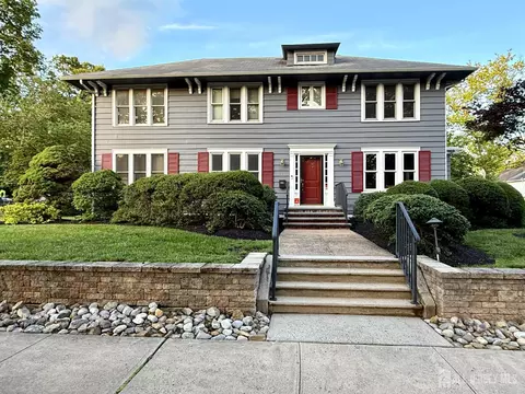 525 S 2nd Ave, Highland Park, NJ 08904