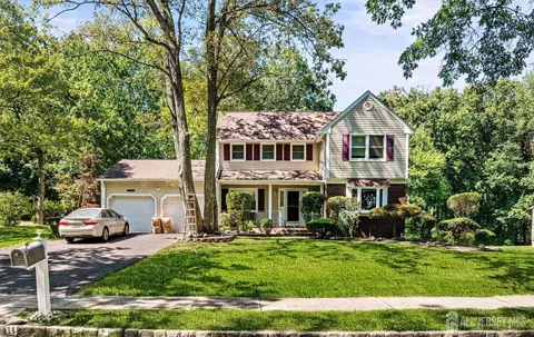 11 Navajo Rd, East Brunswick, NJ 08816