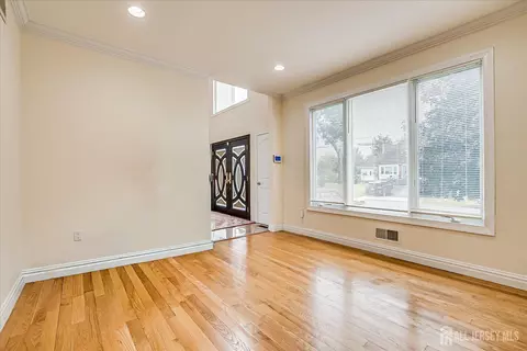 2 Universal Ave, Edison, NJ 08820 photo 4