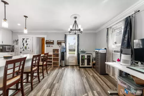 Entry Way - 142 Vogel Pl, Middlesex, NJ 08846 photo 1 of 1