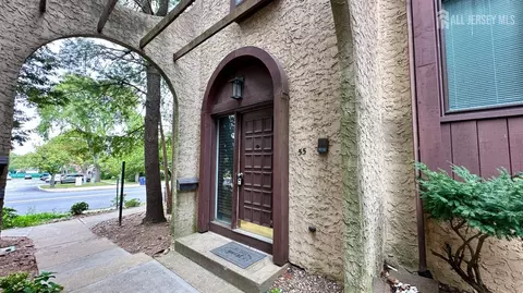 55 Smith St, Perth Amboy, NJ 08861