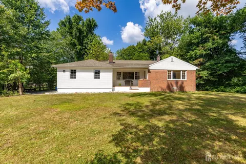 745 Schoolhouse Ln, Bound Brook, NJ 08805