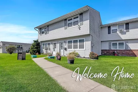 14 California Ct, Matawan, NJ 07747