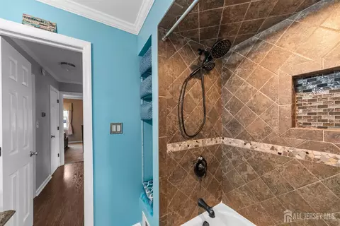 545 Howard Ave, Middlesex, NJ 08846 photo 13