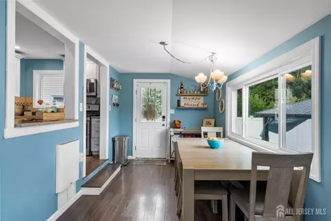545 Howard Ave, Middlesex, NJ 08846 photo 19