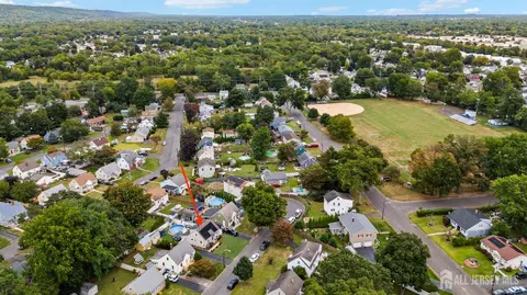 545 Howard Ave, Middlesex, NJ 08846 photo 5