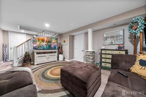 545 Howard Ave, Middlesex, NJ 08846 photo 28