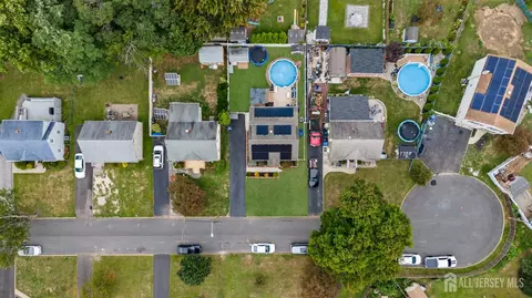 545 Howard Ave, Middlesex, NJ 08846 photo 4