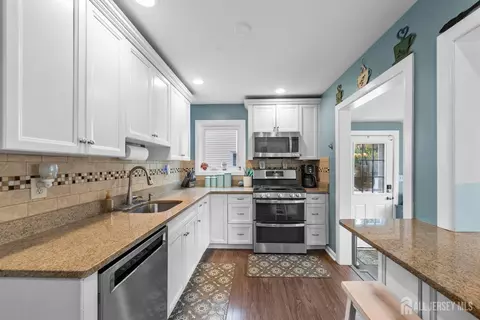 545 Howard Ave, Middlesex, NJ 08846 photo 15