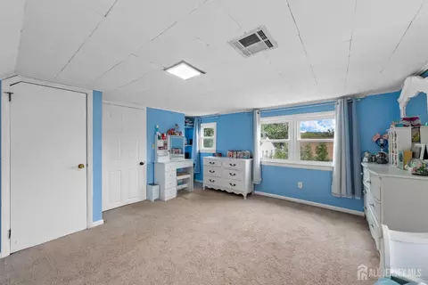 545 Howard Ave, Middlesex, NJ 08846 photo 22