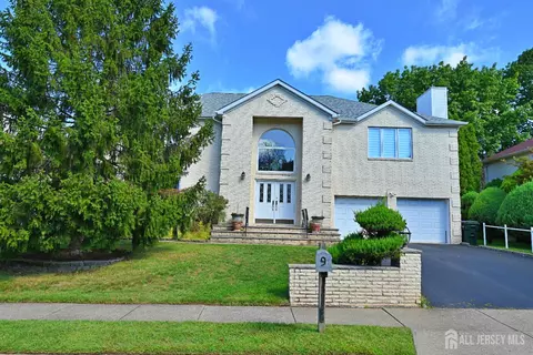 9 Vallata Pl, Edison, NJ 08820