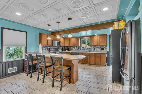 Kitchen - 138 Main St, Helmetta, NJ 08828 photo 4 of 6
