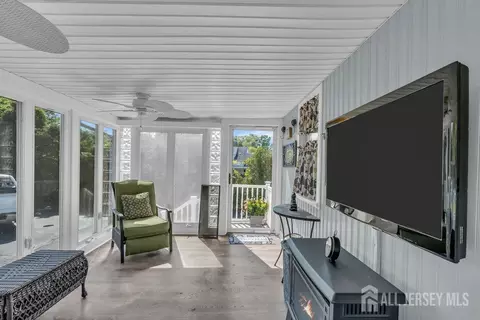 Exterior - 138 Main St, Helmetta, NJ 08828 photo 5 of 9