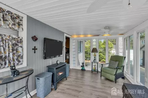 Exterior - 138 Main St, Helmetta, NJ 08828 photo 6 of 9