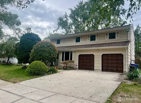 8 Desmet Ave, Milltown, NJ 08850