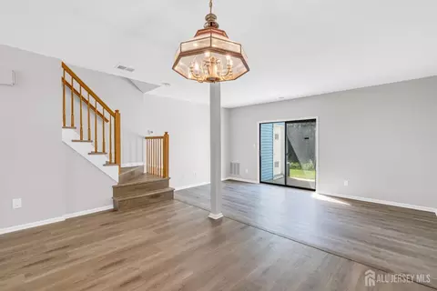 Living - 1505 Maplecrest Rd, Edison, NJ 08820 photo 4 of 4