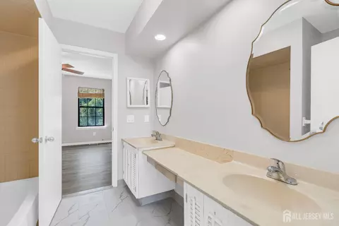 Entry Way - 1505 Maplecrest Rd, Edison, NJ 08820 photo 4 of 4