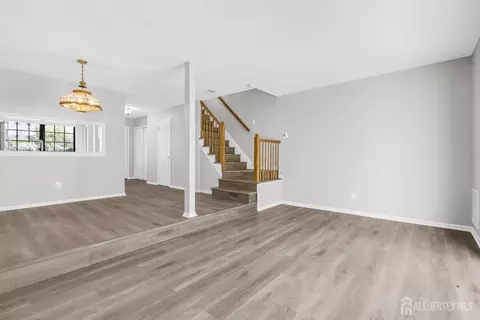 Living - 1505 Maplecrest Rd, Edison, NJ 08820 photo 2 of 4