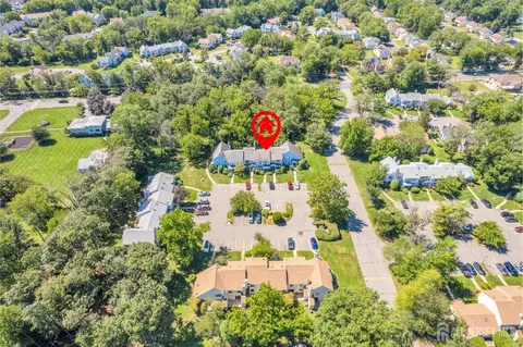 View/Area - 1505 Maplecrest Rd, Edison, NJ 08820 photo 2 of 2