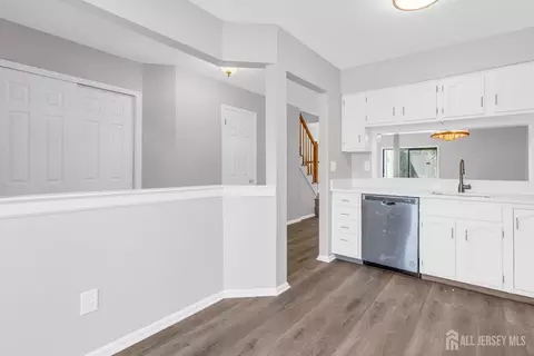 Entry Way - 1505 Maplecrest Rd, Edison, NJ 08820 photo 3 of 4