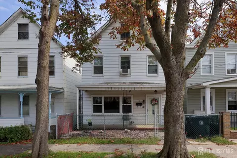 676 Johnstone St, Perth Amboy, NJ 08861