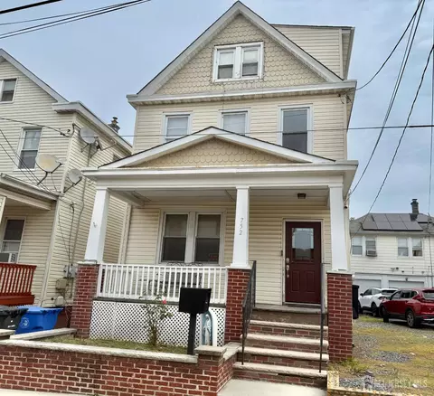 752 Donald Ave, Perth Amboy, NJ 08861