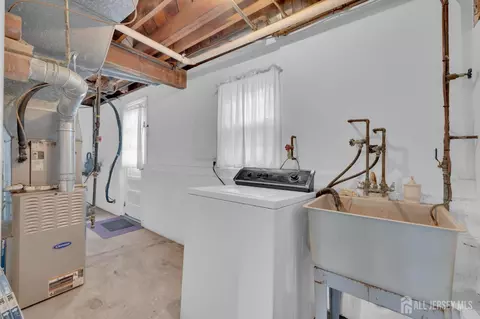 668 Warfield Rd, North Plainfield, NJ 07063 photo 30