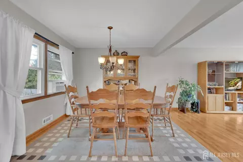 668 Warfield Rd, North Plainfield, NJ 07063 photo 16