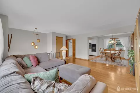 668 Warfield Rd, North Plainfield, NJ 07063 photo 14