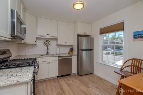25 Foxhall Ave #25, Middlesex, NJ 08846 photo 11