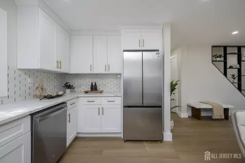 333 1st St, Middlesex, NJ 08846 photo 11