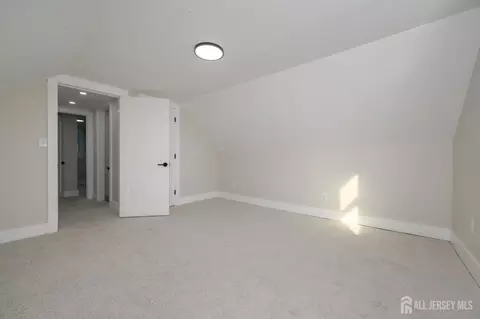 333 1st St, Middlesex, NJ 08846 photo 22