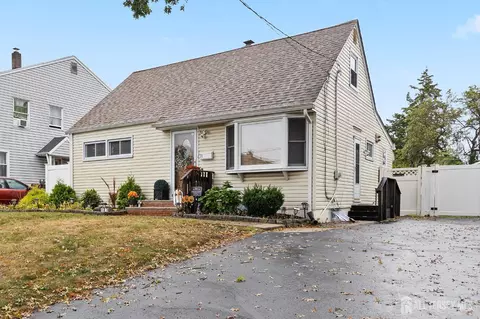 Exterior - 31 Hull Dr, Edison, NJ 08817 photo 1 of 7