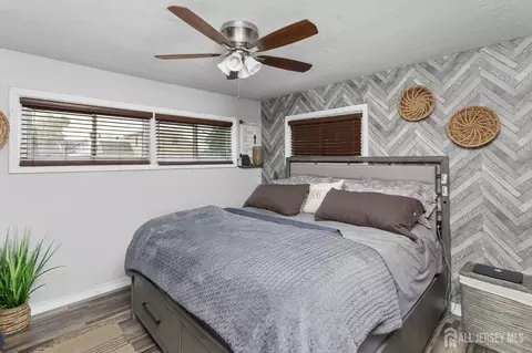 Bedroom - 31 Hull Dr, Edison, NJ 08817 photo 1 of 7