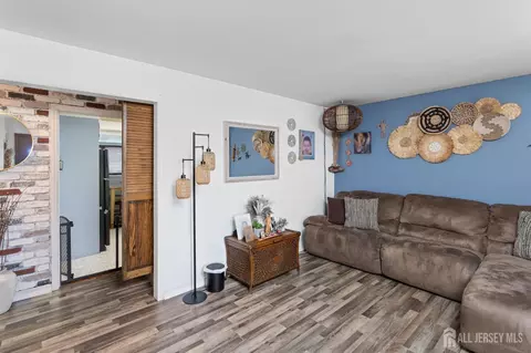 Other - 31 Hull Dr, Edison, NJ 08817 photo 3 of 7