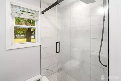 Bath - 174 Alcoa Ave, Edison, NJ 08837 photo 1 of 4