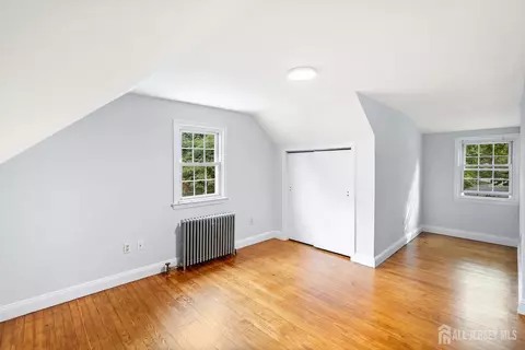 Bedroom - 174 Alcoa Ave, Edison, NJ 08837 photo 5 of 6